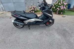 Yamaha Tmax 500