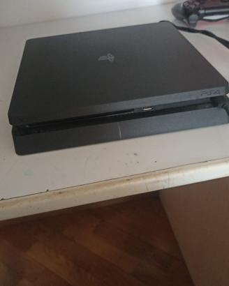 playstation 4 piu joystick e giochi