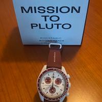 Moonswatch mission to Pluto con cinturino extra
