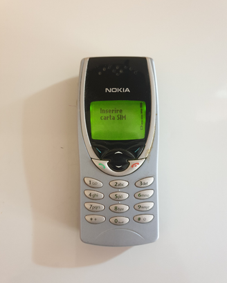 Nokia 8210