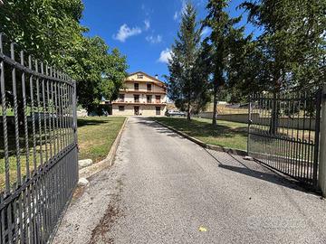 Appartamento di 180 m² con 4 locali a Leonessa