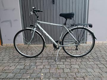 bici da uomo in alluminio con ruote da 28 