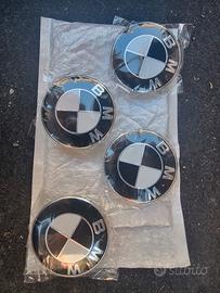 coprimozzi BMW originali Black&White