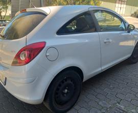 OPEL Corsa 1.2 benzina GPL 2011