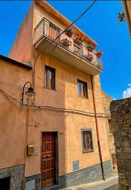 Casa indipendente con terrazzo panoramico Agira