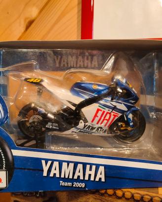 Valentino rossi modelli 1/18 2008/2009 Maisto