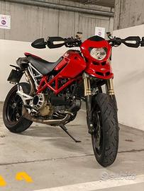 Ducati Hypermotard 1100