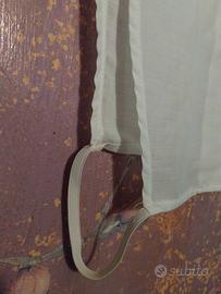 pettorina camicetta con ricamo