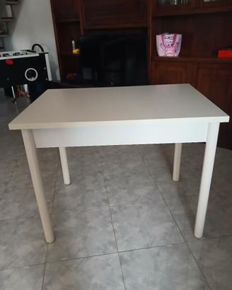 Tavolo rettangolare allungabile 