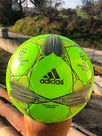 Pallone sale champions 2015