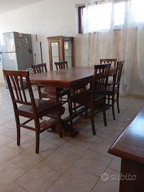 stanza da pranzo in arte povera