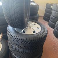 Pneumatici Inver. seminuovi 205/60 R16 BRIDGESTONE