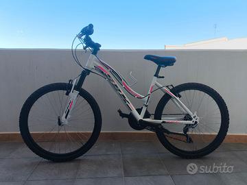MTB robusta e affidabile modello SBK Lady 24 '