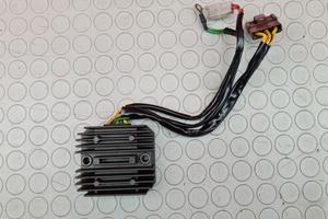 REGOLATORE TENSIONE KTM SM 690 2007 2008