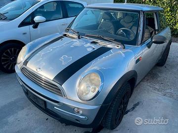 Ricambi usati per Mini Cooper 1.6 16V b 02 W10B16A