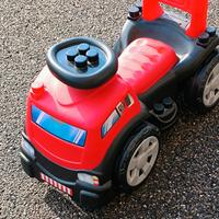 camion cavalcabile, primi passi e porta-giochi

