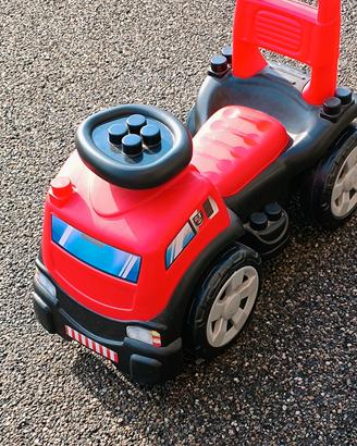 camion cavalcabile, primi passi e porta-giochi

