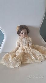 Bambola in porcellana