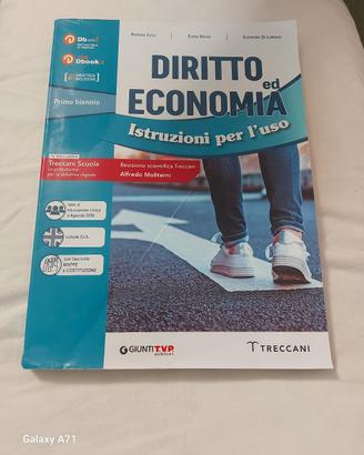 libro di  diritto ed economia