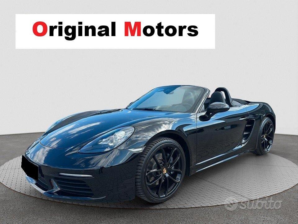 PORSCHE 718