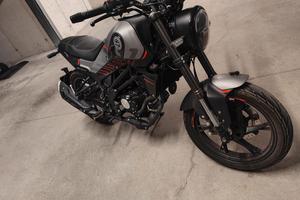 Leoncino Benelli 125 €1700