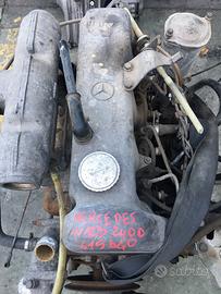 Motore usato Mercedes W123 240 D