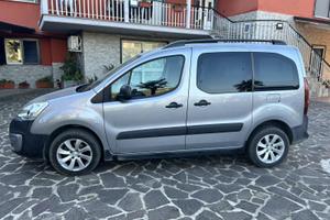 Peugeot Partner trasporto Disabili