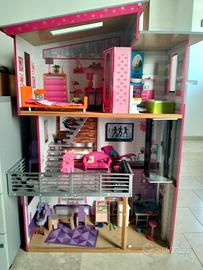 Casa di Barbie grande con accessori