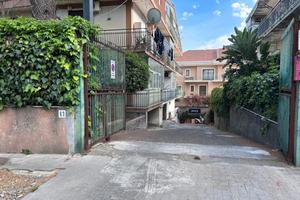 Garage Battiati centro 40 mq
