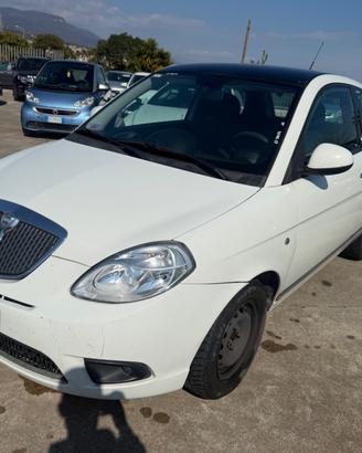 Lancia Ypsilon 1.3 MJT 75 CV Elle