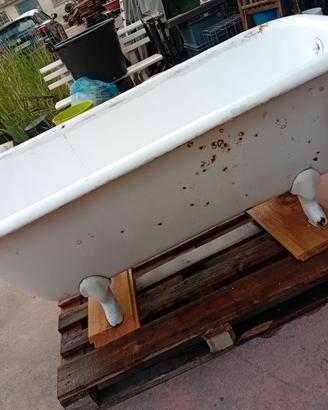 ottocentesca vasca da bagno in ferro