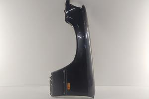 Parafango ant sx MERCEDES CLASSE E W124 '85