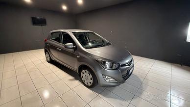 HYUNDAY I 20 DEL 2013 1200 GPL VALIDO FINO 2033