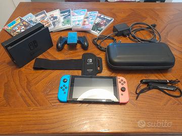 Nintendo Switch+Dock+8 giochi+Custodia rigida