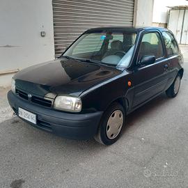 Nissan Micra 1.0 benzina