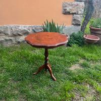 Tavolino in legno