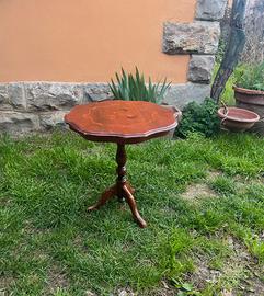 Tavolino in legno