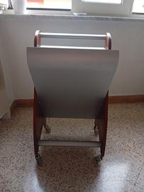 Carrello con ruote 