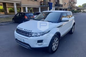 LAND ROVER Range Rover Evoque 2.2 TD4 5p. Pure
