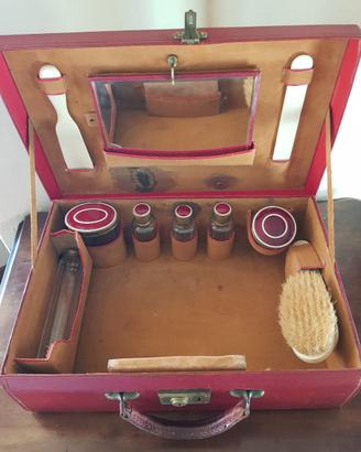 Valigia in pelle con set toilette - anni '50