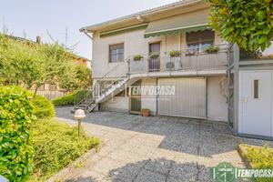 VILLA BIFAMILIARE LIBERA SUBITO!