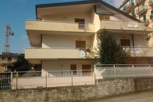 Paola via melissa 70 mq. 300 metri dalla spiaggia