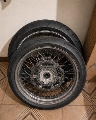 cerchi gommati per motard