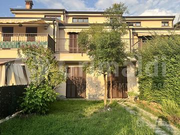 Villa a schiera Valera Fratta