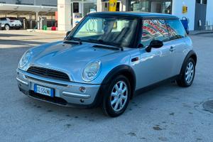 Mini Cooper, ideale per i nuovi patentati GPL
