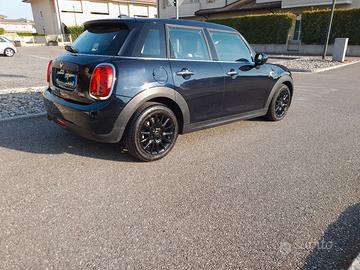 MINI ONE 1.5 BENZINA AUT 102 CV