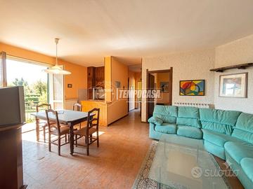 DUE LOCALI CON TERRAZZO E BASSE SPESE