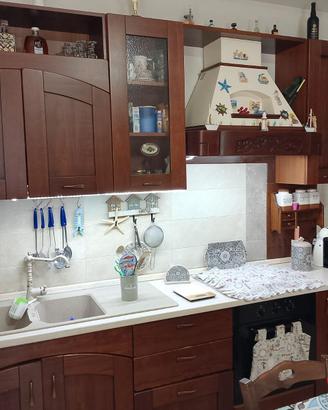cucina e parete attrezzata pari al nuovo