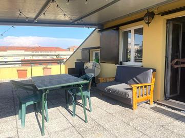 MONOLOCALE A SEREGNO