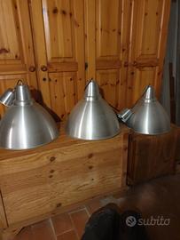 3 Lampadari a sospensione di alluminio. 50 cm.